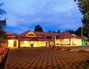 Hotel Clay House, Kizhake Chalakudi